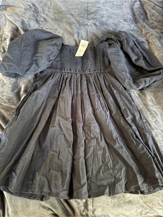 Abercrombie & Fitch Dresses & Skirts - NEW Women’s Abercrombie Navy Puff-Sleeve Dress